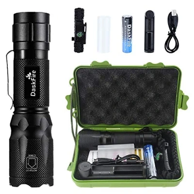 Image de DaskFire 2 en 1 Lampe Torche Set LED Puissante 900Lumens UV 395NM Lumière Ultraviolet 4 Modes Eclairage de Poche Zoomable et Rechargeable Idéal pour les Activités Extérieurs