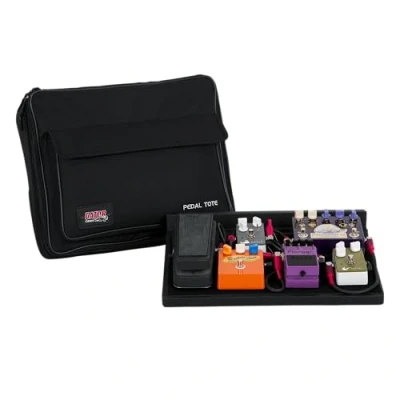 Image de GATOR Cases Pedalboard bois 16.5&quot; x 12&quot; avec housse nylon