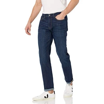 Image de Amazon Essentials Jean Ultra Extensible, Coupe Ajustée Homme, Délavé Foncé, 34W / 30L