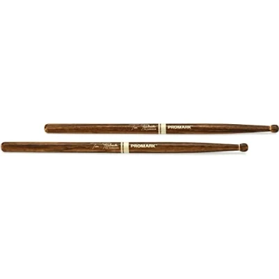 Image de ProMark Baguette Batterie Tim Fairbanks Baguettes FireGrain Pas de vibrations excessives Finition laquée, Grande pointe ronde, Bois hickory 1 Paire