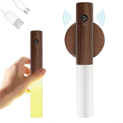 Image de Applique Murale en Bois, Veilleuse d&#039;intérieur avec détecteur de mouvement, à Batterie Magnétique Rechargeable Sans fil Interrupteur pour Chambre, Couloir, Escalier (Noyer 1Pc)