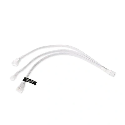 Image de Alphacool 18726 Répartiteur en Y 4 broches vers 3 x PWM Câble Blanc 30 cm