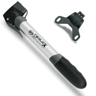 Image de SKS GERMANY TWINJEX ALU Minipompe, Pompe à air pour vélo, avec Support de (raccords Valve: AV, SV, DV et Multi Valve, Pression Max.: 10 Bar / 144 PSI, Fonction télescopique), Noir/Argent