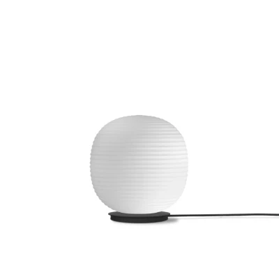 Image de New Works Lantern Globe Small lampe de table, Ø 20cm