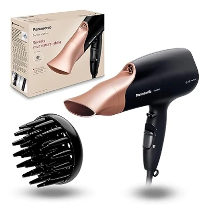 Image de Panasonic Personalcare EH NA63CN825 Sèche cheveux, Technologie Nanoe, Soin du cheveu, 3 vitesses, 4 températures, 2 accessoires, Touche Air Froid, Noir et or