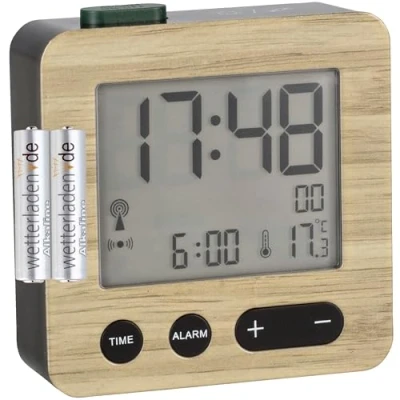 Image de TFA Dostmann 60.2545 Réveil numérique radio piloté avec température intérieure (aspect bois piles)