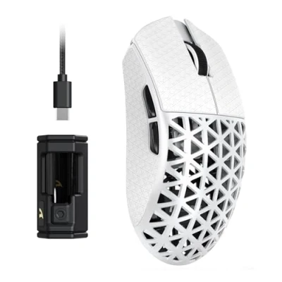Image de ATTACK SHARK R5 Ultra Souris Gaming sans fil HyperSpeed Fibre Carbone, Ultralégère 39g Avec Grip, 2,4 G/BT/USB C, Capteur PAW3950MAX, Fréquence d&#039;Interrogation 8KHz, 42Kppp, Windows/Mac Blanc