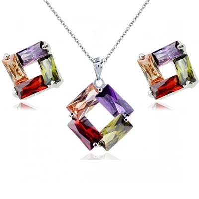Image de Crystalline Azuria Femme Ensemble Rhombe Collier et Clous Boucles d&#039;Oreilles 18ct Plaqué Or Blanc avec Cristaux Multicouleurs en Zircone