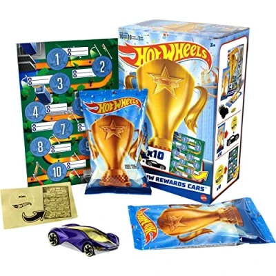Image de Hot Wheels Assortiment 10 Voitures Cadeaux à l’échelle 1/64 dans Un Emballage Individuel avec Autocollants dorés, Collectionner, Jouet Enfant, Dès 3 Ans, HGJ94