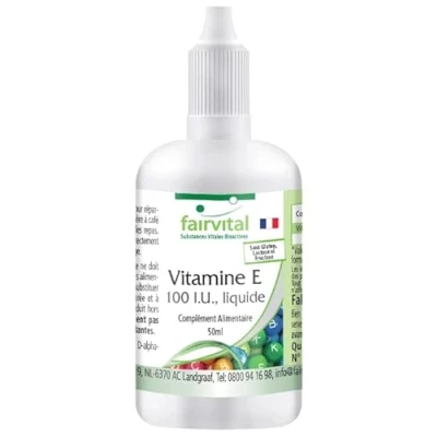 Image de Fairvital vitamine E Huile 100 U.I, liquide 50 ml Cette est appropriée pour le soin d’une peau sèche, sujette aux rougeurs et qui démange.