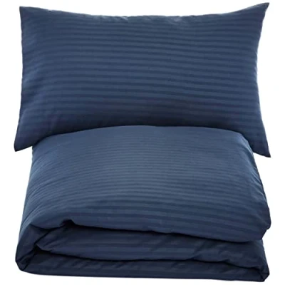 Image de AmazonBasics Deluxe Microfiber Duvet Cover Set with pillow case(s) 135x200cm, Navy Blue