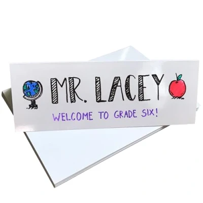 Image de Lot de 30 cartes table effaçables à sec 21,6 x 7,6 cm Réutilisables Étiquettes nom salle classe, noms d&#039;invités mariage