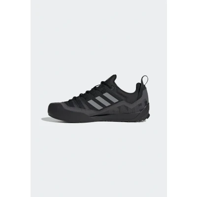 Image de Adidas Terrex Swift SOLO 2 Hiking Baskets basses, Homme, Taille: 36 2/3, Core black/grey three/grey six Matière synthétique / textile