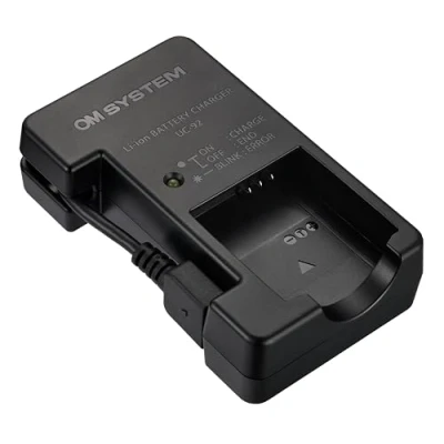Image de Chargeur de batterie OM SYSTEM UC 92 Lithium Ion Compatible LI 90B/LI 92B Charge USB/AC