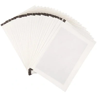 Image de Amazon Basics Lot de 24 feuilles lubrifiantes et aiguisantes pour destructeur documents, Micro coupe, Blanc