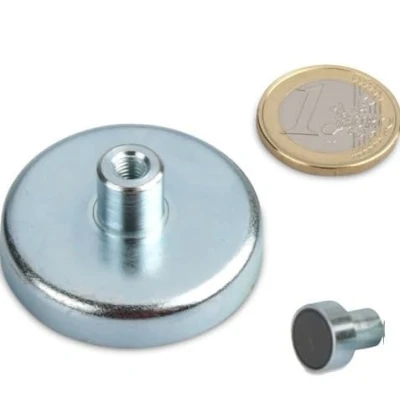 Image de 5 x Aimant en pot Ø 47 mm Ferrite, manchon taraudé M6 force 18 kg pièces Systèmes magnétiques avec douille filetée (filetage intérieur)