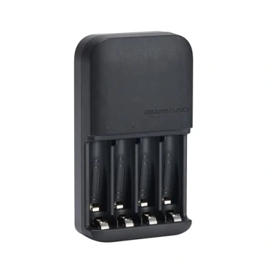 Image de Amazon Basics Chargeur de piles pour rechargeables AA et AAA NiMh Prise européenne, 4 emplacements, Noir