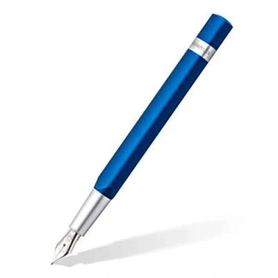 Image de Staedtler TRX, Stylo plume triangulaire bleu de haute qualité en aluminium anodisé, Encre couleur bleue et pointe taille moyenne, Fourni avec un étui mat élégant à emporter partout, 476TRX3 M