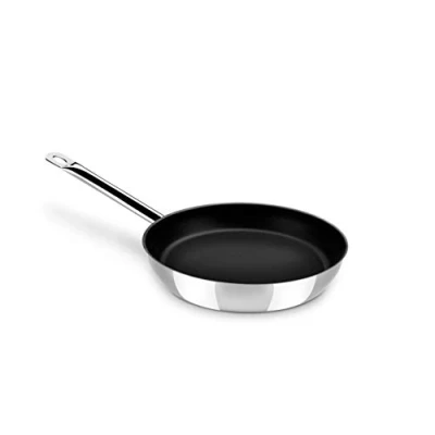 Image de Monix Chef Non Stick Poêle en Acier Inoxydable 18/10 avec Revêtement Anti Adhésif Compatible Tous Feux Dont Induction 20 cm