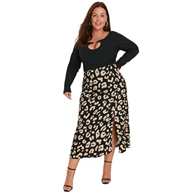 Image de Trendyol Jupe Fendue mi Longue pour Femme Grande Taille, Noir, 52 Plus