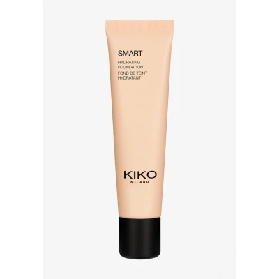 Image de KIKO Milano Smart Hydrating Foundation 04 WR 50, Fond De Teint Fluide Hydratant Et Uniformisant