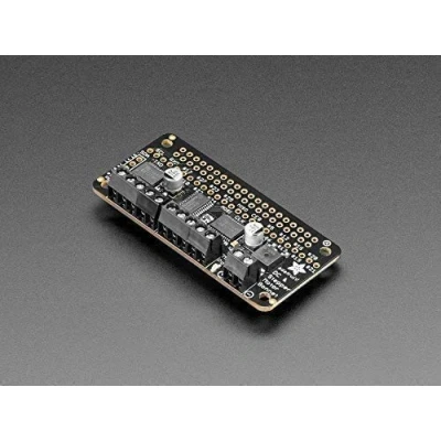 Image de Adafruit DC &amp; Stepper Motor Bonnet for Raspberry Pi