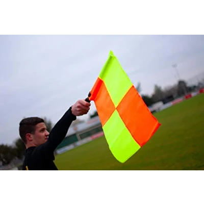 Image de Lot de 2 drapeaux touche Fanions d’arbitre assistant football Parfait pour les matchs foot officiels et tournois ! Sac transport inclu