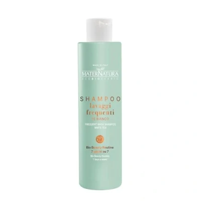 Image de Maternatura, Shampoo pour Lavages Fréquents au Thé Blanc, Protège l&#039;Hydratation Naturelle des Cheveux, Routine Beauté Bio 7 Jours sur 7, Made in Italy 250 ml