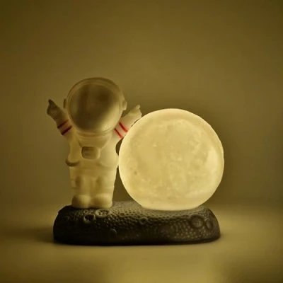Image de Creative Visualization lamp Veilleuse forme de FANTASMA avec piles incluse (ASTRONAUTE)