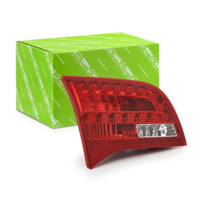 Image de VALEO 043331 Feu arrière ORIGINAL PART gauche Partie intérieure avec ampoules porte lampe AUDI: A6 C6 Allroad, Avant oscaro, mister auto,