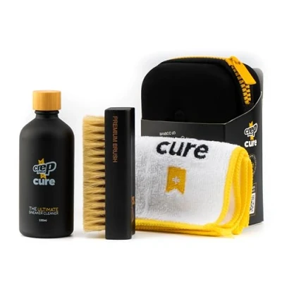 Image de Crep Protect Kit de CURE nettoyage baskets haut gamme, avec brosse, solution (100 ml), chiffon en microfibre et pochette réutilisable