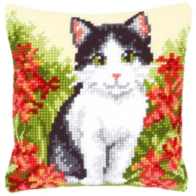 Image de Vervaco Kit coussin au point de croix Chat dans un champs