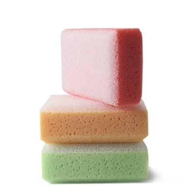 Image de martini SPA Massage Color Éponge new skin double action, polyuréthane, couleur aléatoire assortie, 14,3 x 9,5 5,5 cm, 17 g, 1 unité Fabriqué en Italie