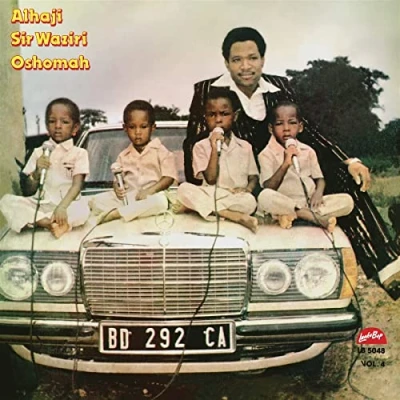Image de The Fourth of Alhaji Waziri Oshoma S Five Part Volume Series