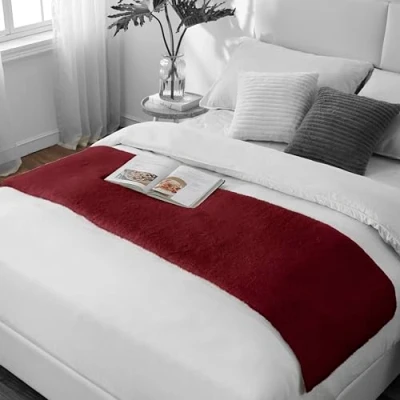 Image de Teppich Wölkchen Tapis Moelleux en Fausse Fourrure De Lapin, Courte, À Poils Longs pour Salon Ou Chambre Coucher Lit Rouge 50x150cm