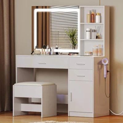 Image de YITAHOME Coiffeuse avec Miroir LED à Luminosité Réglable, Table de Maquillage 3 Tiroirs et 2 Étagères Rangement Armoire Tabouret Prise Commode Blanche