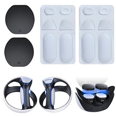 Image de TiMOVO Kit Accessoires Compatible avec PS VR2 Contrôleur, Cache Objectif Protection &amp; 2 Kits de Tapis en Silicone Antidérapants pour Contrôleur Anti poussière Réutilisable, Noir Blanc