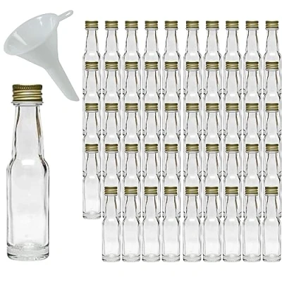Image de mikken 50 mini bouteilles en verre de 20 ml avec bouchon à vis et entonnoir.