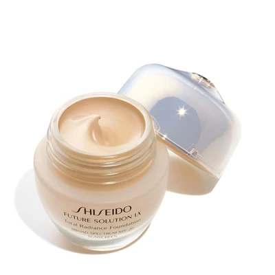 Image de Shiseido Future Solution LX Total Radiance Foundation SPF15 R4 30ML Fond de teint, Femme, Taille: 30 ml, G3