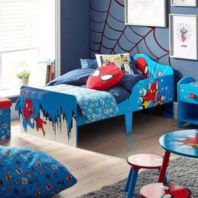 Image de Marvel Spider Man Lit pour enfants : construction robuste en bois d’ingénierie, côtés protégés, lattes bois, convient aux matelas de 140 cm x 70 (matelas non inclus)
