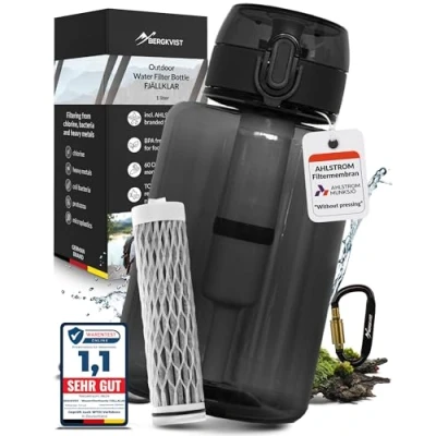 Image de BERGKVIST® Outdoor Bouteille filtrante FJÄLLKLAR (1l) Gourde d&#039;un litre avec filtre d&#039;AHLSTROM® pour de l&#039;eau potable propre en camping, randonnée et aventures survie noir