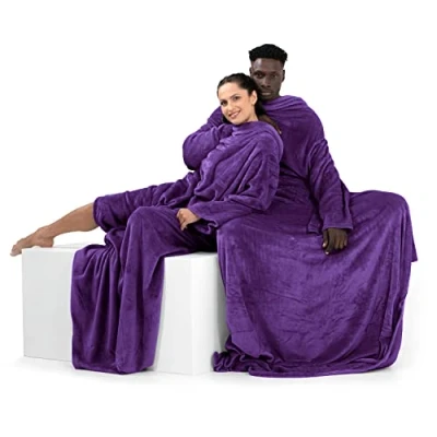 Image de DecoKing 150 x 180 cm Couverture à Manches TV en Microfibre avec et Poches Polaire Douce Poche pour Les Pieds Violet Lazy
