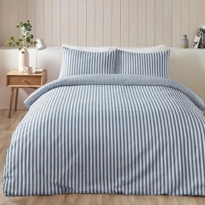 Image de Catherine Lansfield Parure de lit réversible en Coton brossé à Rayures avec taies d&#039;oreiller Bleu King Size