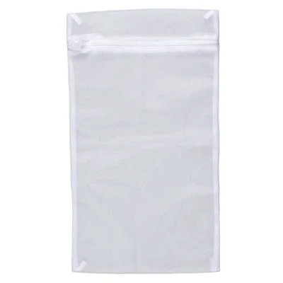 Image de WENKO Filet à linge pour 1 kg protection du délicat, résistant au lavage très chaud, tissu textile, Polyester, 25 x 45 cm, Blanc