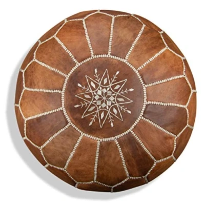 Image de Pouf Artisanal Marocain en Cuir Véritable Fait Main Vendu Rembourré Coussin de Sol, Ottoman, Repose Pied (Cognac)