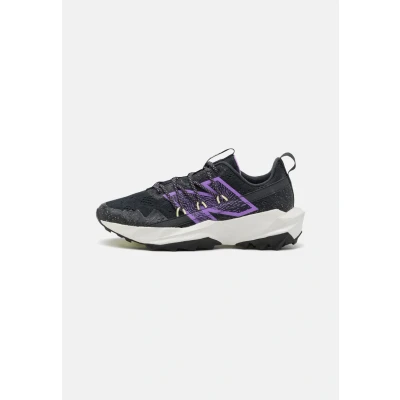 Image de New Balance Tektrel Chaussures de running, Femme, Taille: 36.5, Black Tissu / matière synthétique