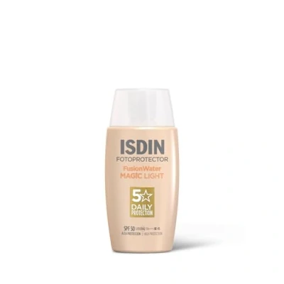Image de ISDIN Fotoprotector Fusion Water Color Light SPF 50 Ecran solaire teinté à base d&#039;eau pour le visage un usage quotidien Couvrance naturelle 50ml