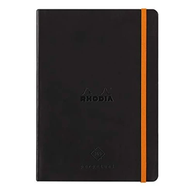 Image de RHODIA 117182C Carnet Souple Agenda Perpétuel Perpetual Noir A5 14,8 x 21 cm 128 pages Papier Clairefontaine Ivoire 90 g/m² Index, Fermeture Élastique Simili Cuir Collection Rhodiarama