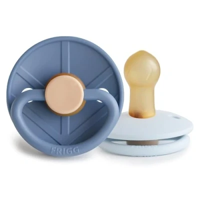 Image de FRIGG Little Viking Sucette en Latex Lot de 2 sucettes Caoutchouc Fabriqué au Danemark Sans BPA Tétine Cerise Symétrique (Ocean View/Powder Blue, Taille 1 (0 6 Mois))