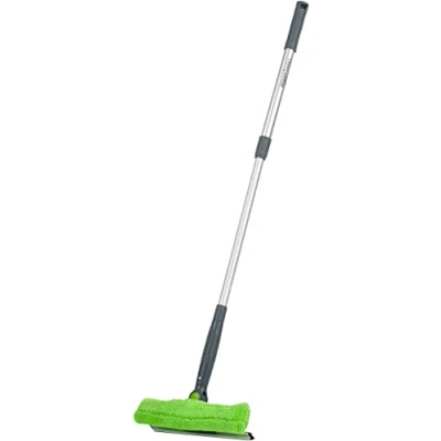 Image de Amazon Basics extensible pour fenêtre avec tête rotative à 180 et manche télescopique de 66 96,5 cm, parfaite nettoyer les fenêtres, miroirs, carreaux, Vert, Noir